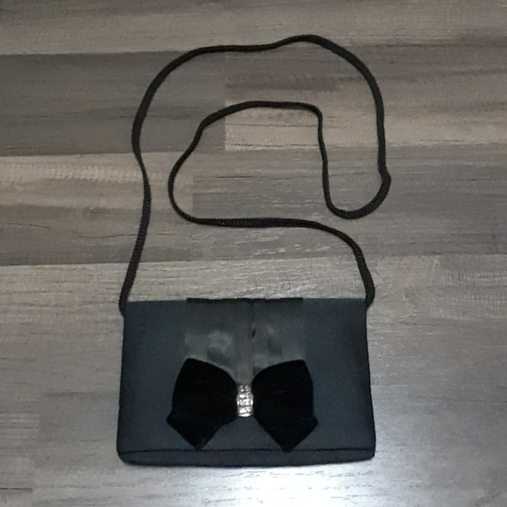 ☀️5 for $8☀️ Bow Purse